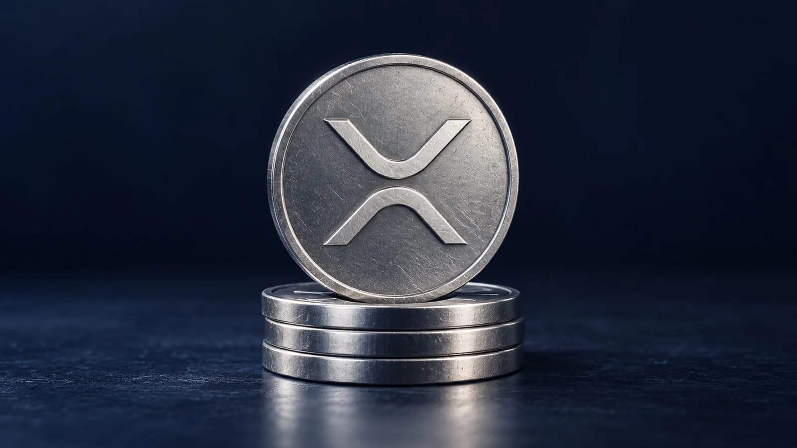 Illustration: eine silberne Münze mit dem Zeichen von XRP