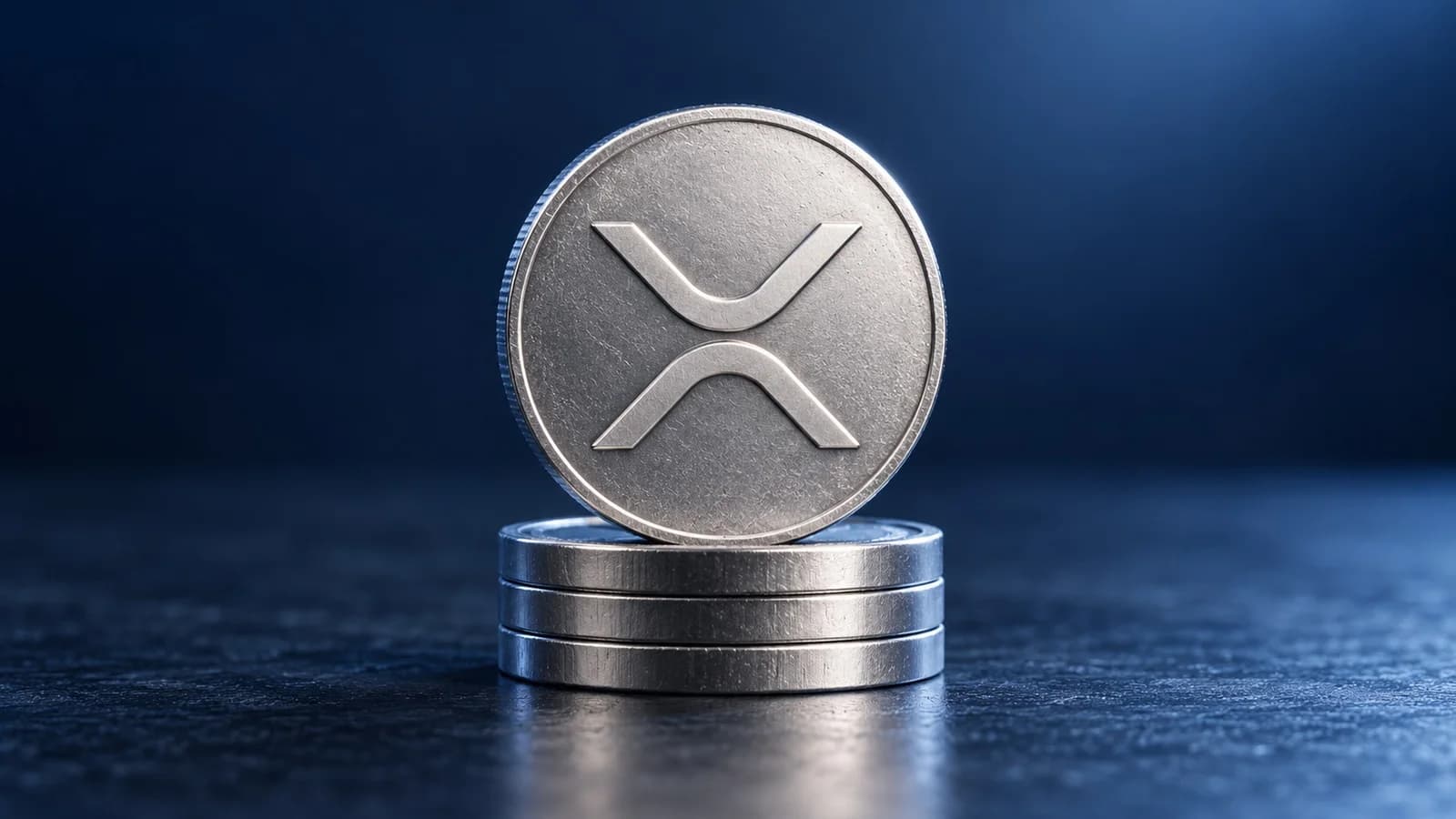 Illustration: eine silberne Münze mit dem Zeichen von XRP