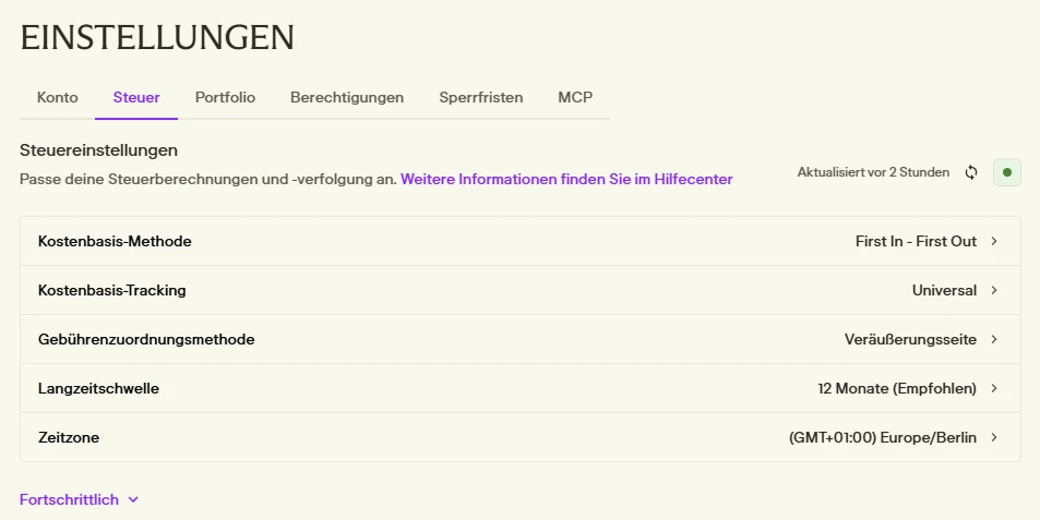 Summ Steuereinstellungen mit Kostenbasis-Methode First In - First Out, Kostenbasis-Tracking Universal, Gebührenzuordnung Veräußerungsseite, Langzeitschwelle 12 Monate und Zeitzone Europe/Berlin